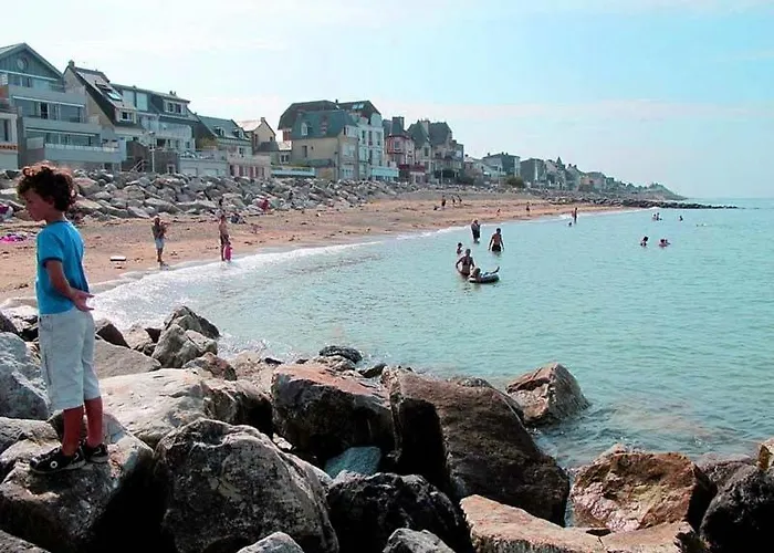 Holiday home Maison Du Mont Cesar Montchaton